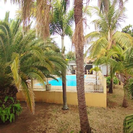 F2 Residence Oasis Terre Rouge A Saint Pierre Extérieur photo