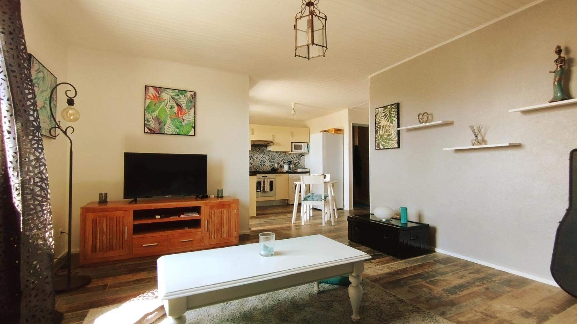 F2 Residence Oasis Terre Rouge A Saint Pierre Extérieur photo