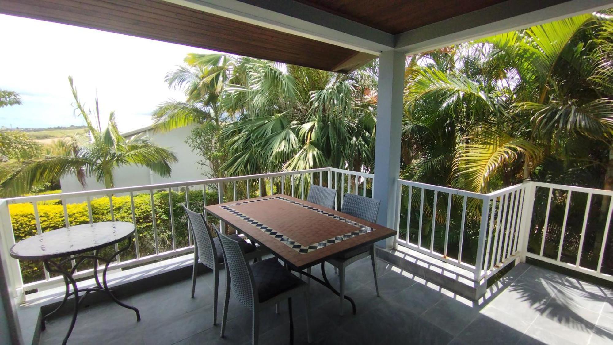 F2 Residence Oasis Terre Rouge A Saint Pierre Extérieur photo