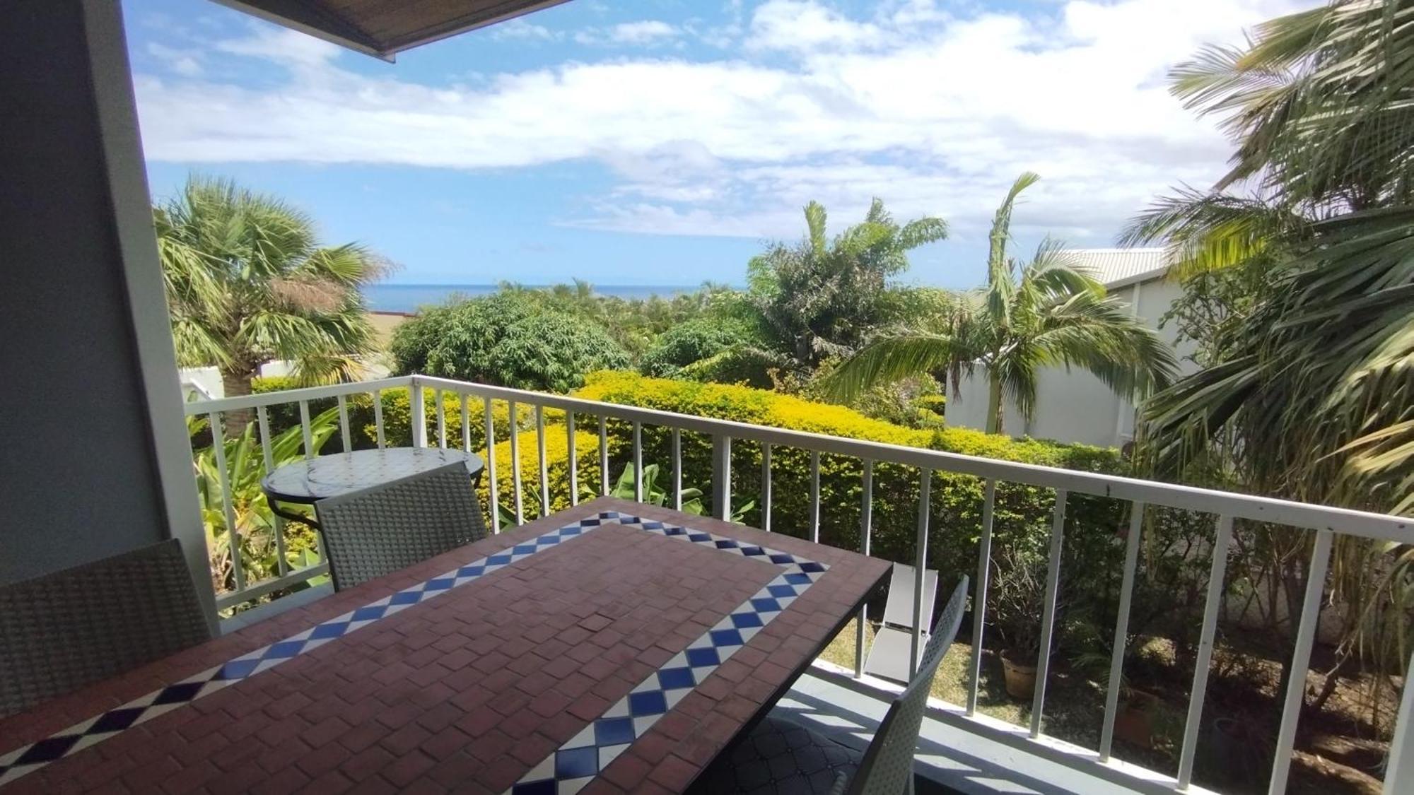 F2 Residence Oasis Terre Rouge A Saint Pierre Extérieur photo